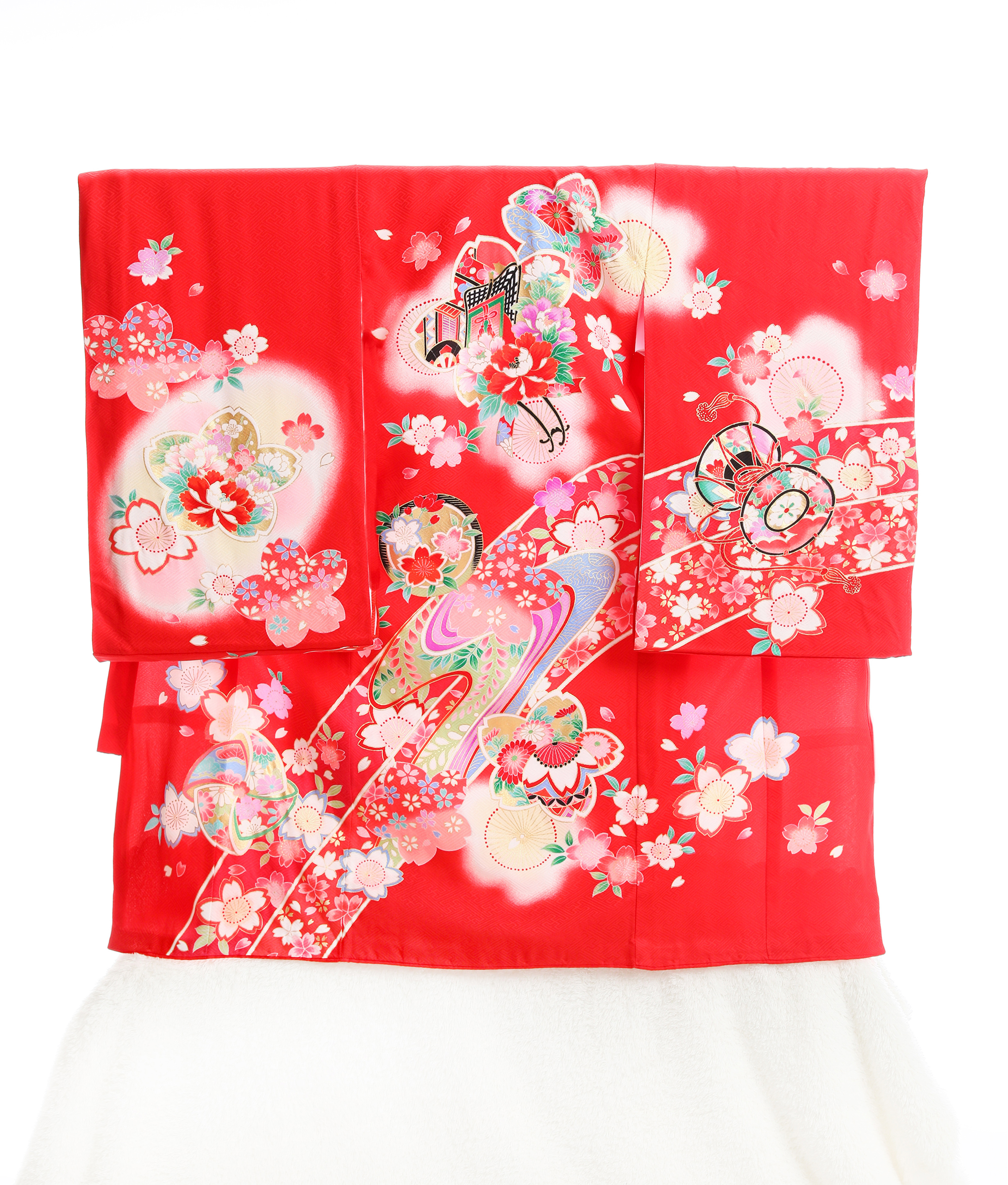 赤地鼓流れ桜