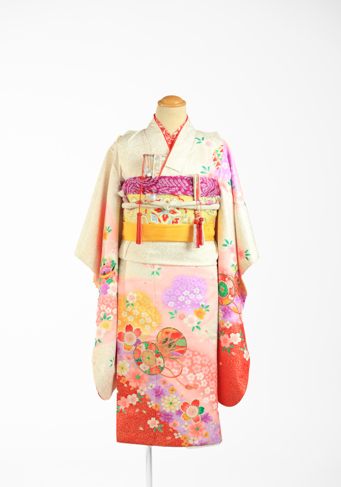白地まり桜
